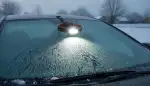 Nie wieder Eiskratzen: Heizabdeckungen für Ihr Auto