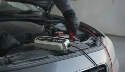12V Batterieerhaltungsgerät: Winterfit durch die Kälte