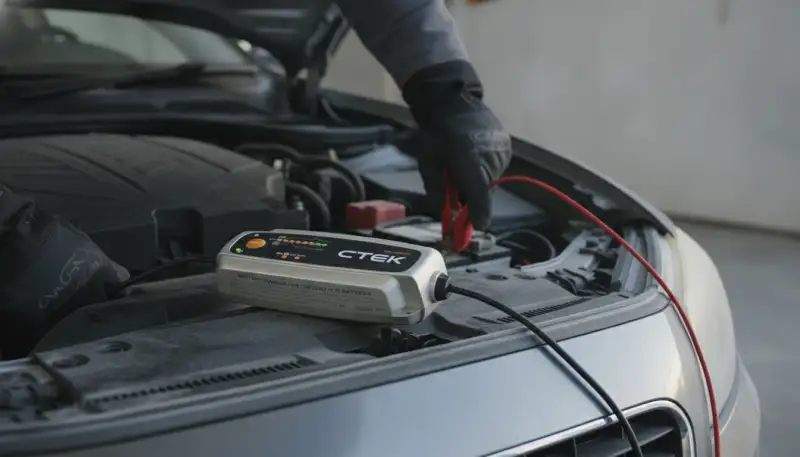12V Batterieerhaltungsgerät: Winterfit durch die Kälte